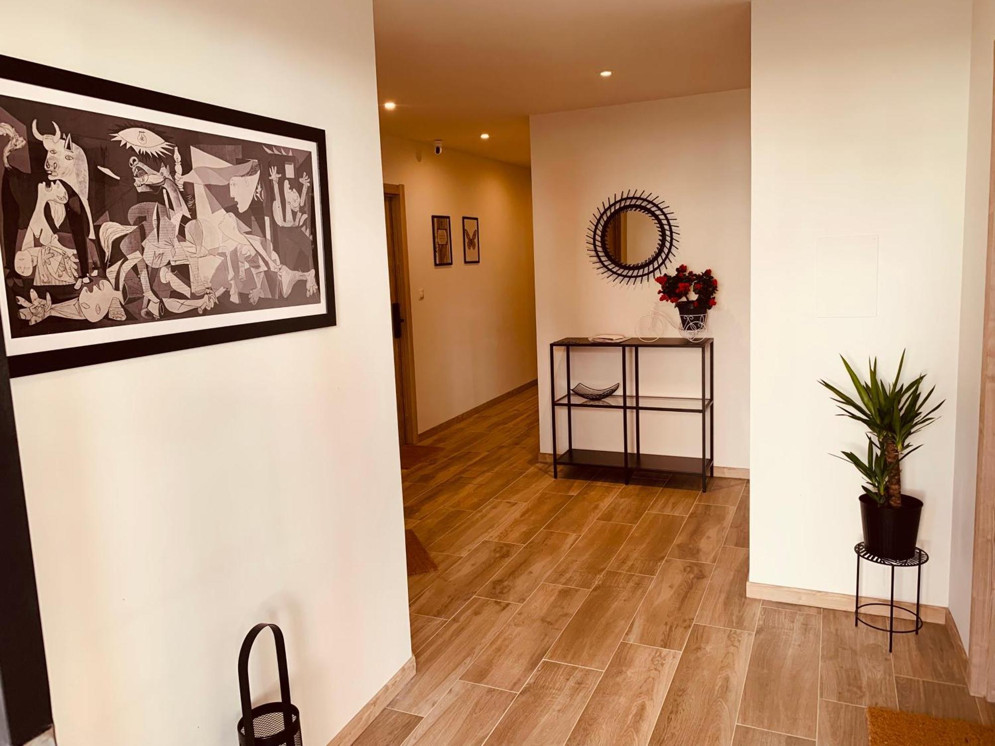 Lurgorri Apartamentos By Gernihost Guernica y Luno Dış mekan fotoğraf