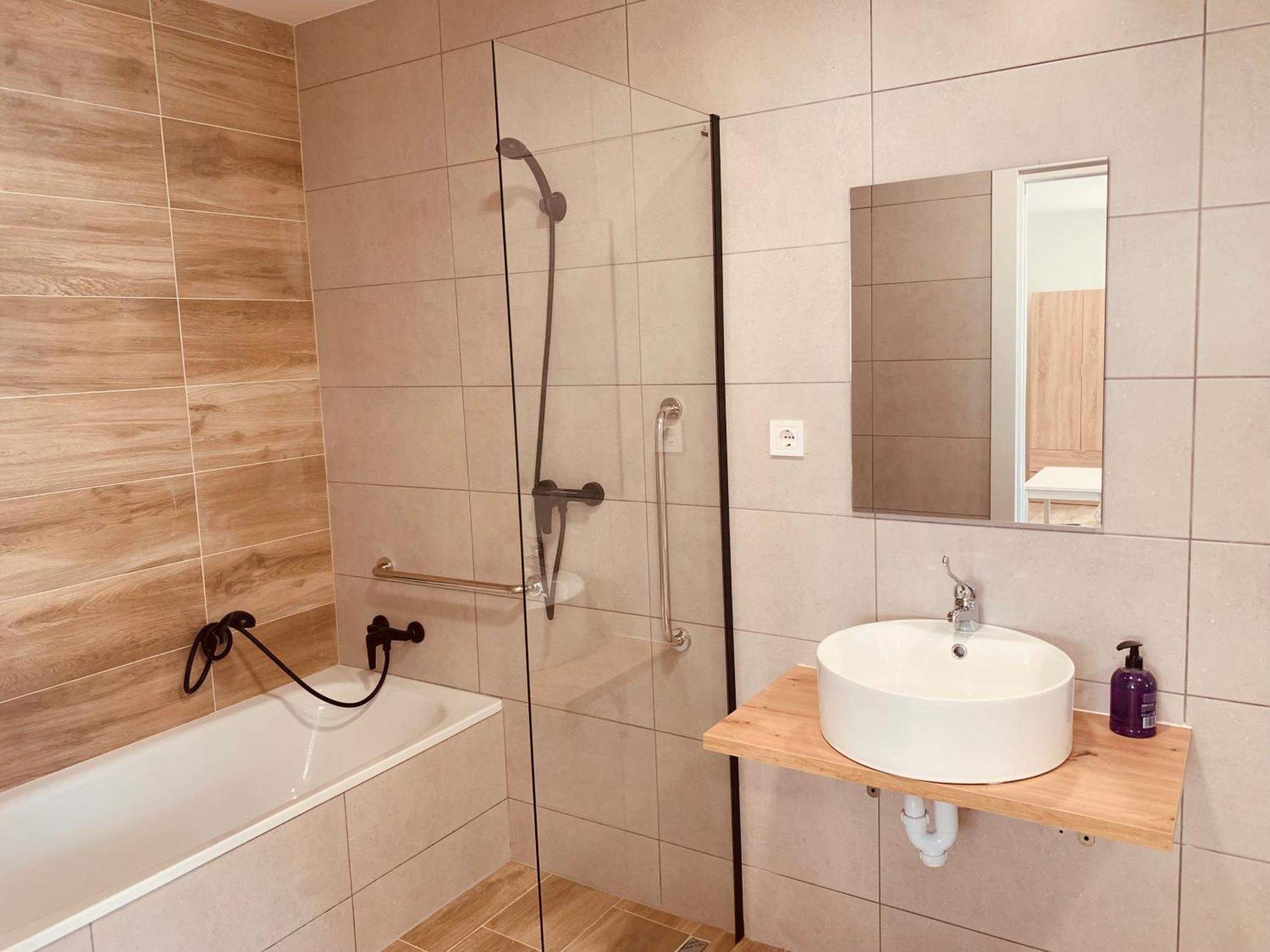 Lurgorri Apartamentos By Gernihost Guernica y Luno Dış mekan fotoğraf